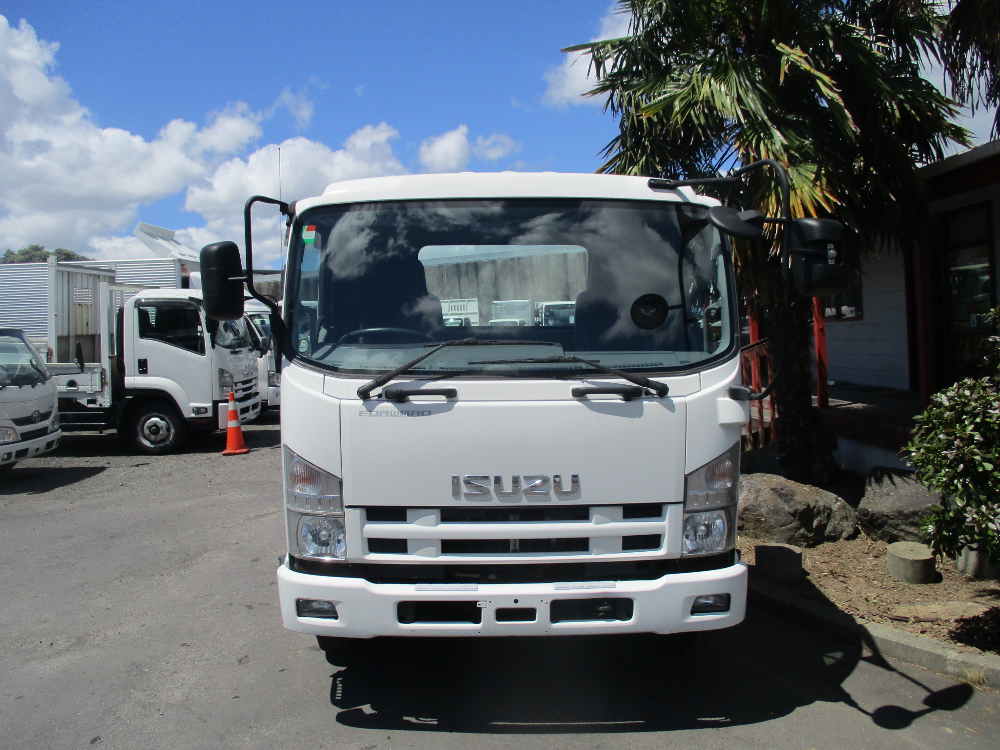 Isuzu Forward for sale in Nairobi, Kenya - Get Isuzu Forward prices in Kenya