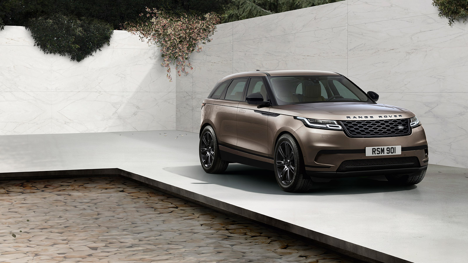 Complete range. Range Rover Velar 2000. Range Rover Velar шоколадный. Land Rover Velar 2018 Exterior Color. Велар и Фрилендер.