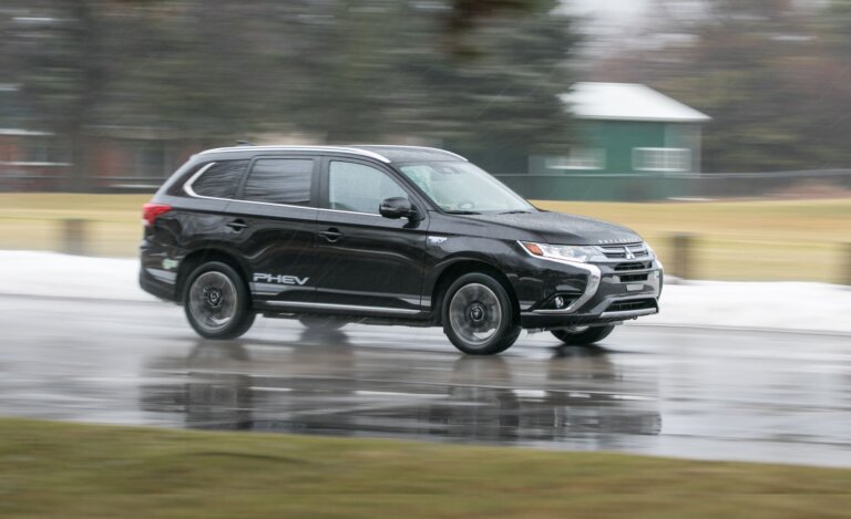 2016 Mitsubishi Outlander PHEV