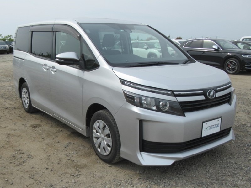 2017TOYOTA VOXY X