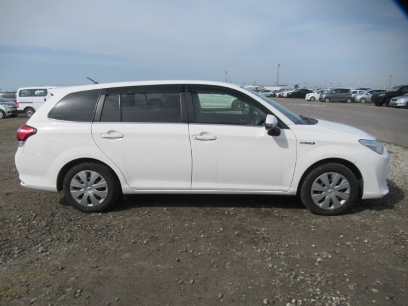 2017 TOYOTA COROLLA FIELDER HYBRID G TYPE