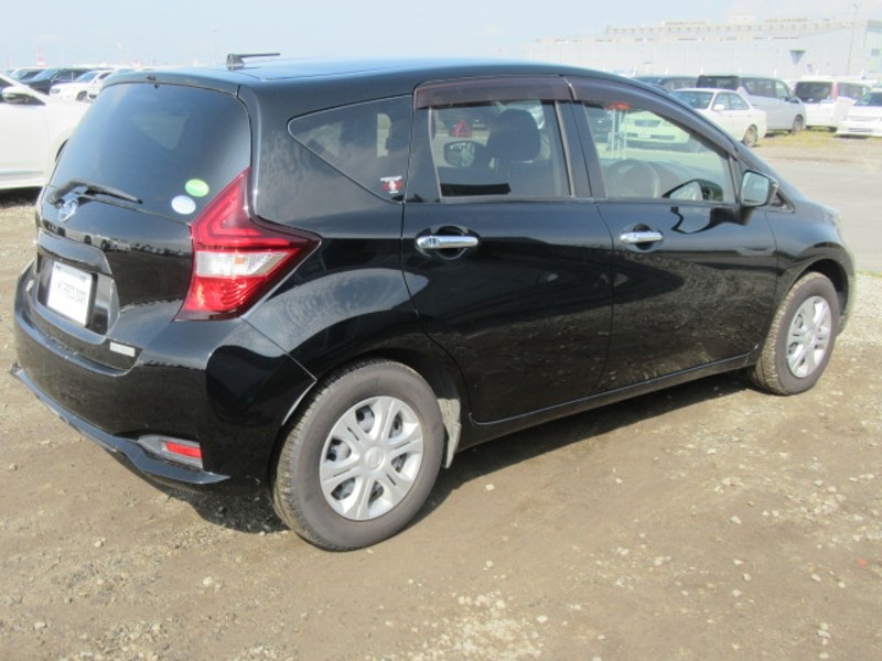 2017 NISSAN NOTE X