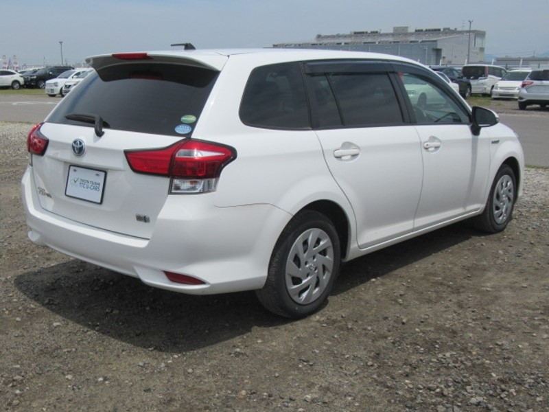 2018 TOYOTA COROLLA FIELDER HYBRID