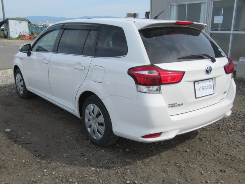 2017 TOYOTA COROLLA FIELDER HYBRID G TYPE