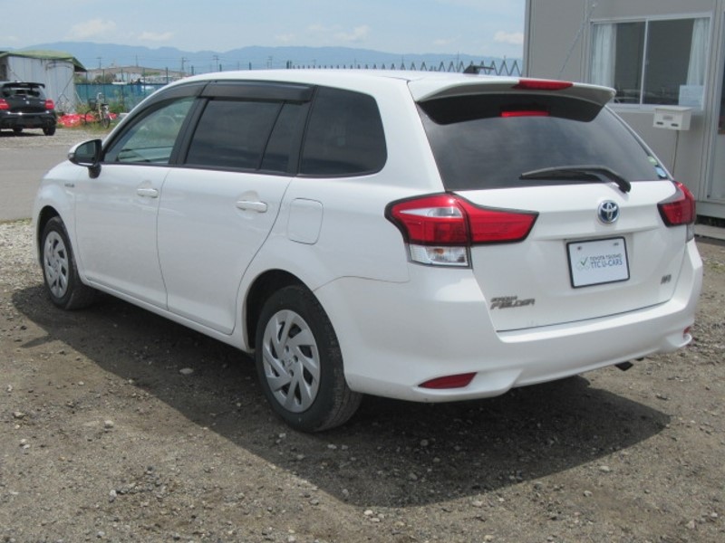 2018 TOYOTA COROLLA FIELDER HYBRID