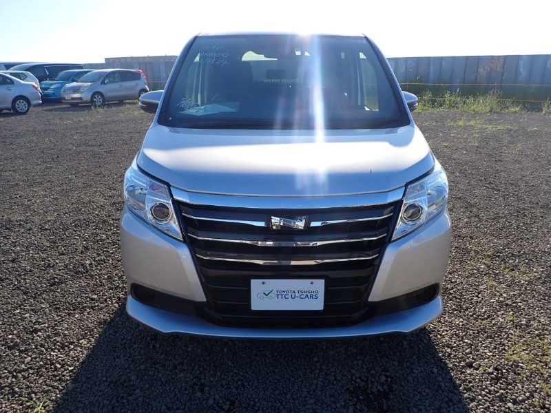 2017 TOYOTA NOAH X