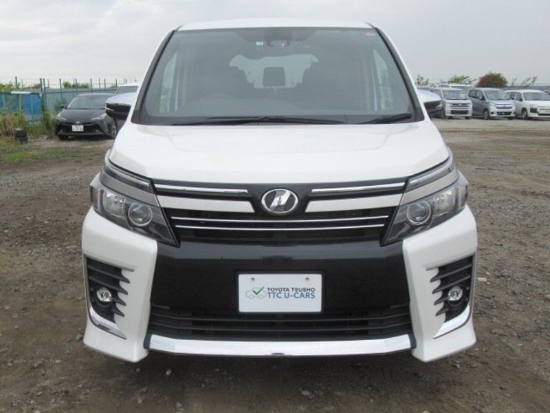 2017 TOYOTA VOXY ZS