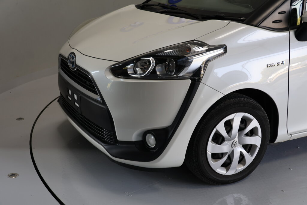 TOYOTA SIENTA HYBRID