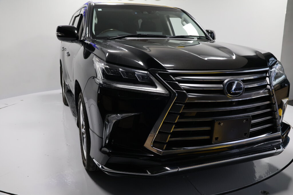 Lexus LX 570