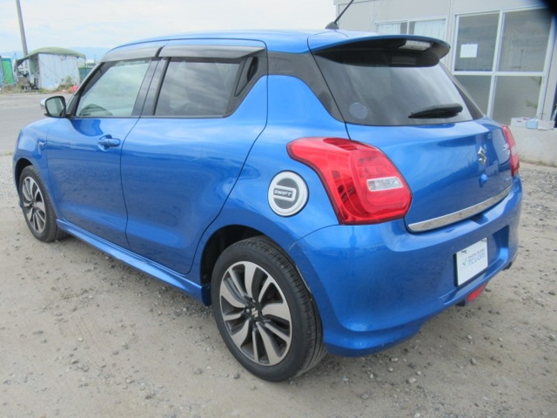 2017 SUZUKI SWIFT HYBRID RS SAFETY PKG