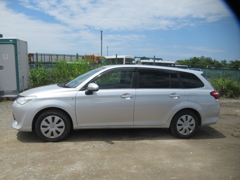 2017 TOYOTA COROLLA FIELDER HYBRID G