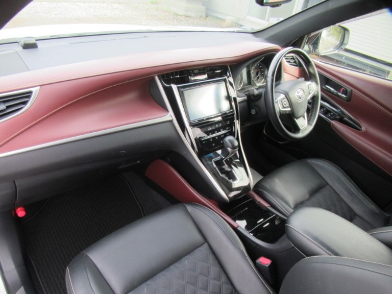 2017 TOYOTA HARRIER PREMIUM RED INTERIOR