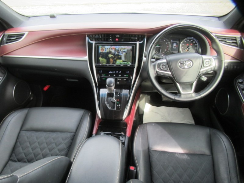 2017 TOYOTA HARRIER PREMIUM RED INTERIOR