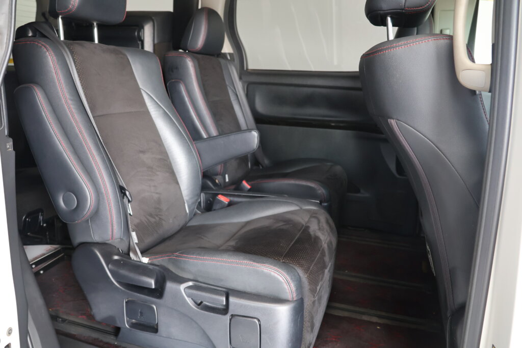 2012 Toyota Vellfire