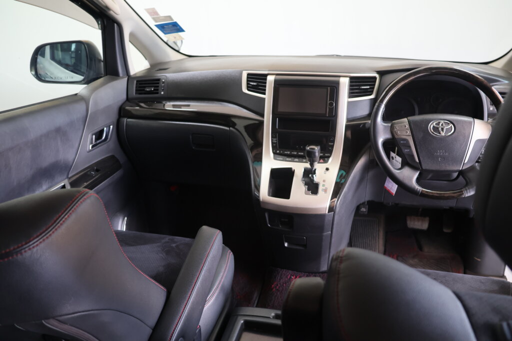 2012 Toyota Vellfire