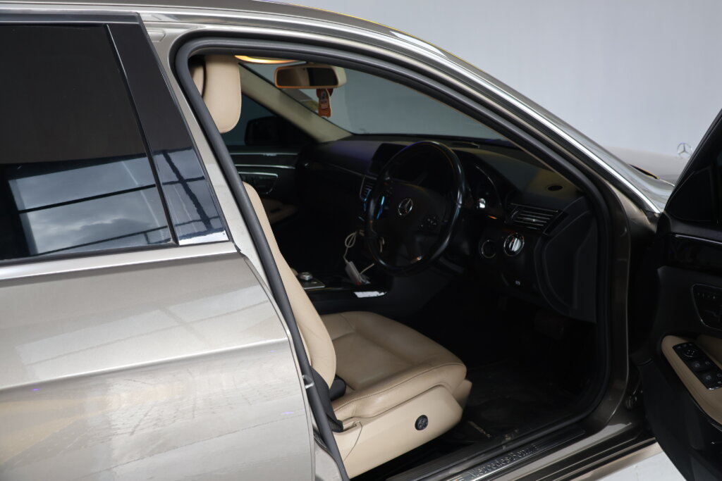 2010 MERCEDES BENZ E350