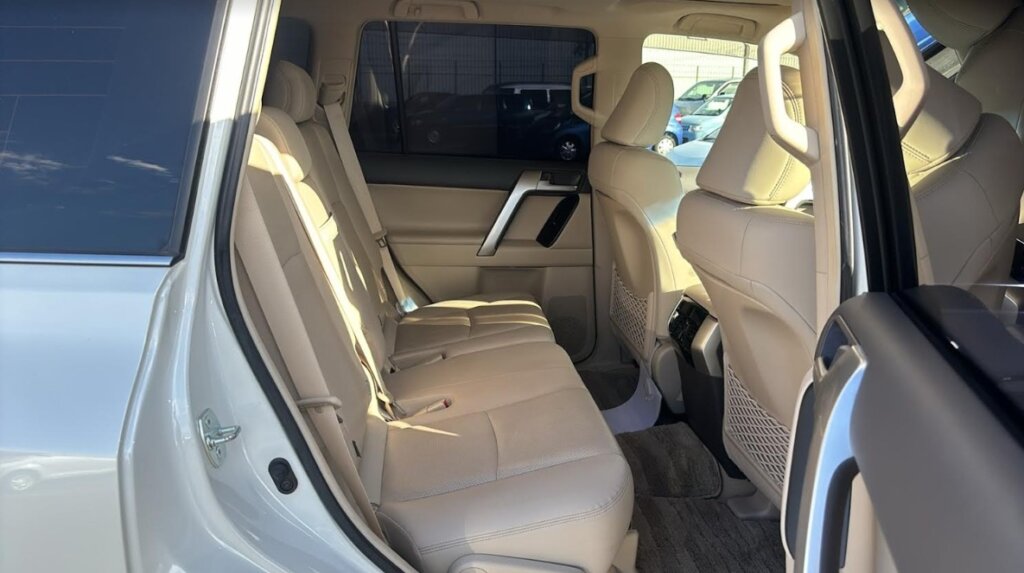 2018 TOYOTA DIESEL TXL PRADO