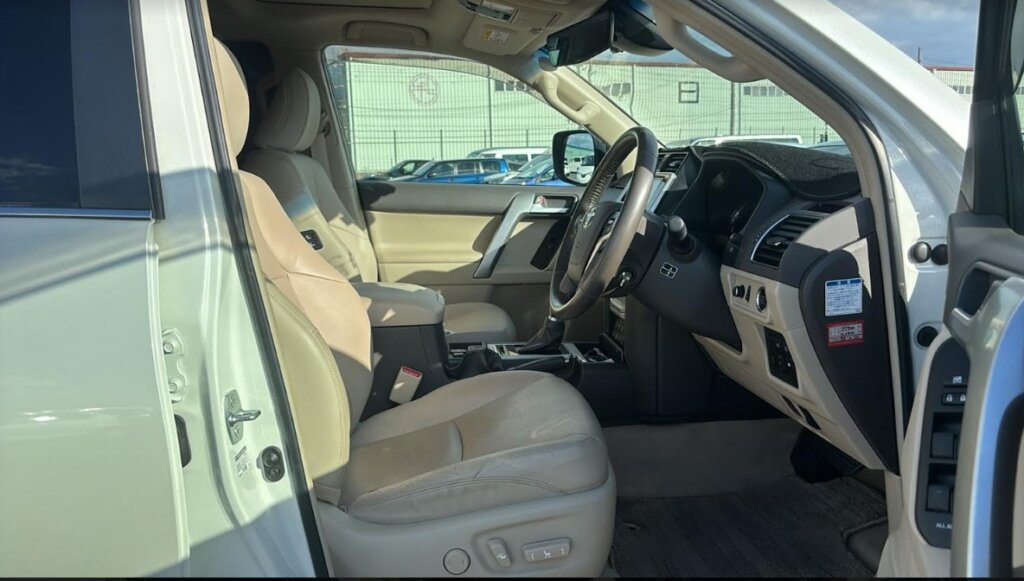 2018 TOYOTA DIESEL TXL PRADO