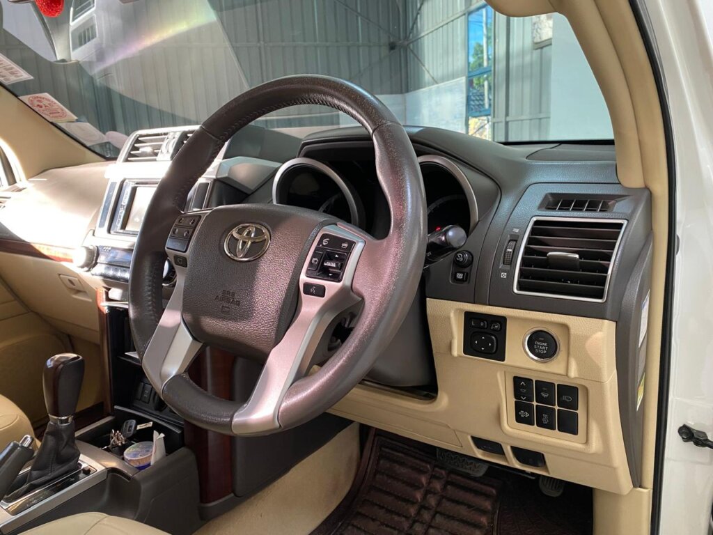 2015 Toyota Prado