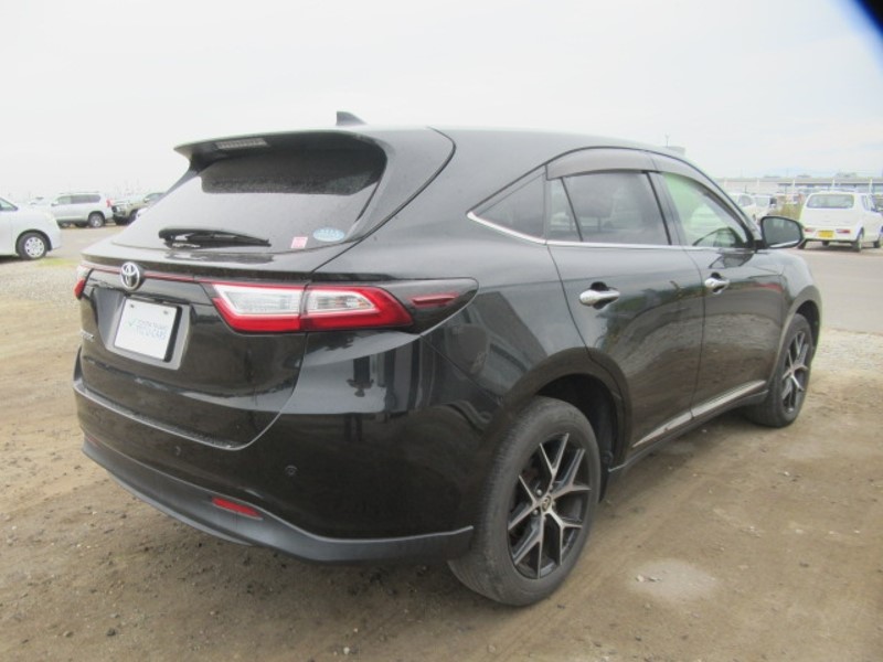 2019 TOYOTA HARRIER PREMIU STYLE NOIR