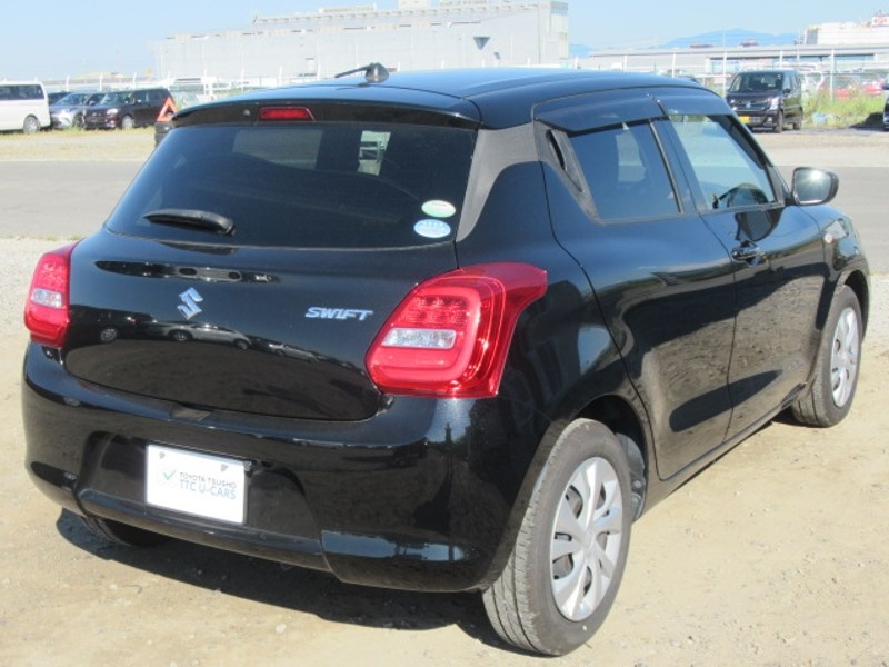 2017 SUZUKI SWIFT XG