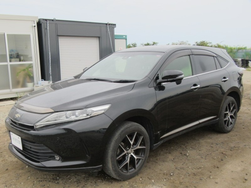 2019 TOYOTA HARRIER PREMIU STYLE NOIR