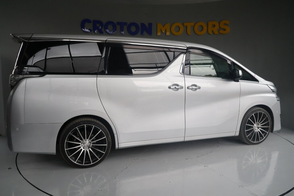 Toyota Vellfire 2017