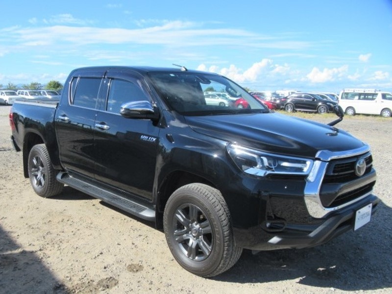 2021 TOYOTA HILUX Z