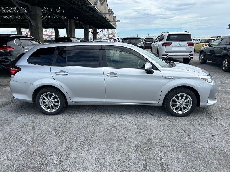 2018 TOYOTA COROLLA FIELDER HYBRID G