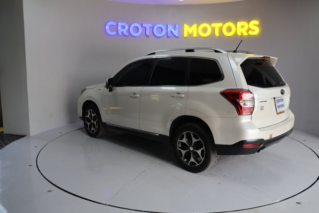 2014 Subaru Forester with Sunroof