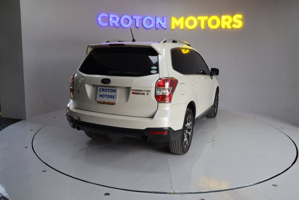 2014 Subaru Forester with Sunroof