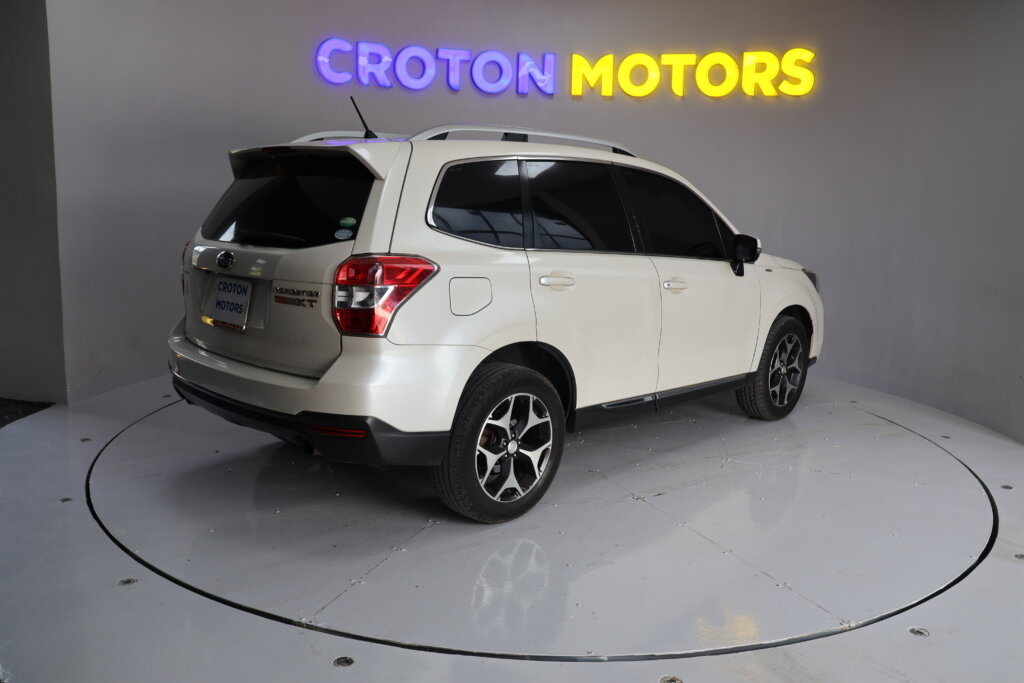 2014 Subaru Forester with Sunroof