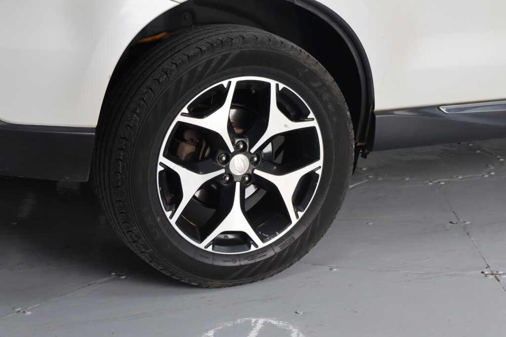 2014 Subaru Forester with Sunroof