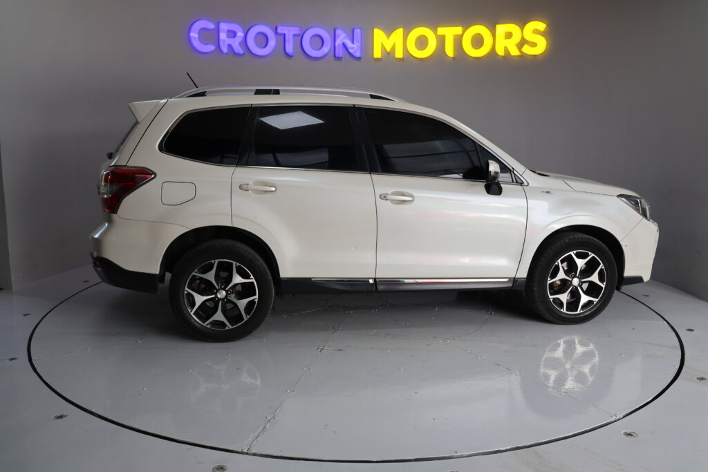 2014 Subaru Forester with Sunroof