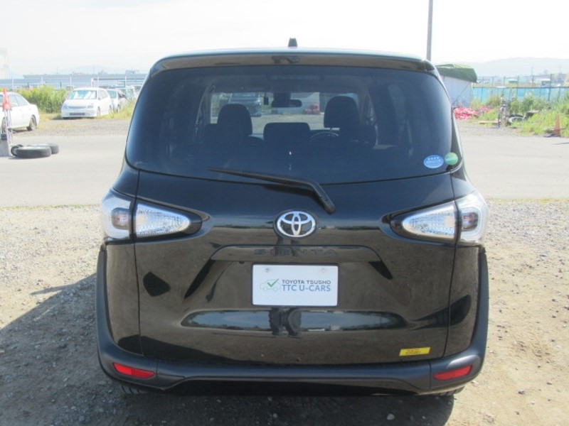 2018 TOYOTA SIENTA G