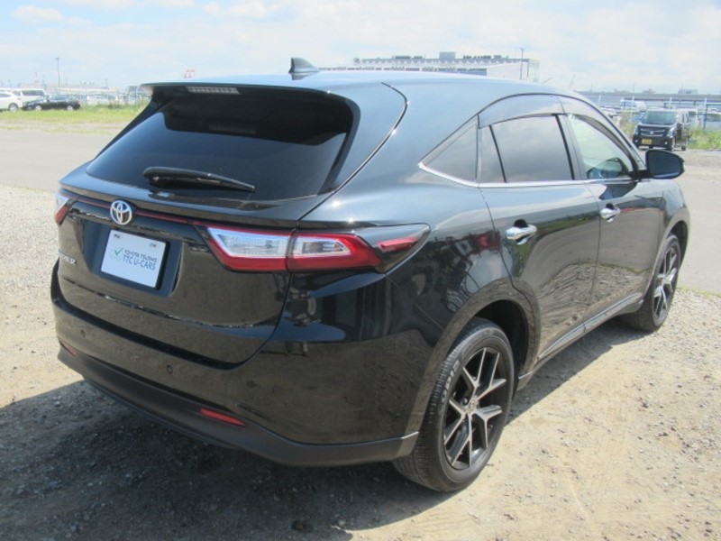 2019 TOYOTA HARRIER PREMIU STYLE NOIR