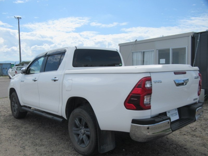 2021 TOYOTA HILUX Z