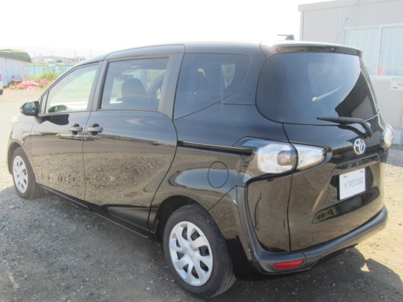 2018 TOYOTA SIENTA G