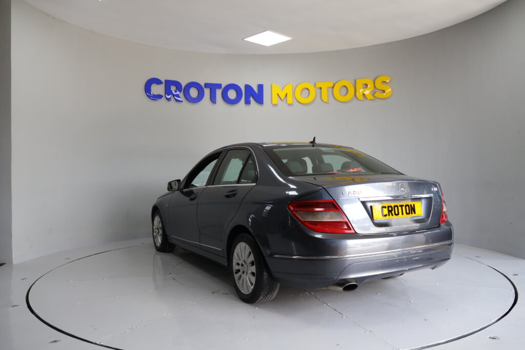 2010 Mercedes Benz C22( MANUAL)