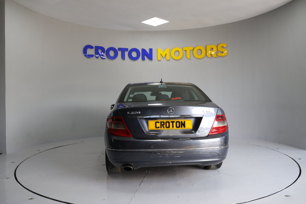 2010 Mercedes Benz C22( MANUAL)