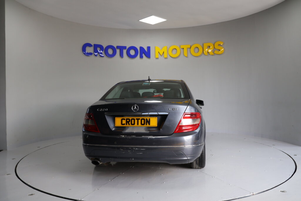 2010 Mercedes Benz C22( MANUAL)