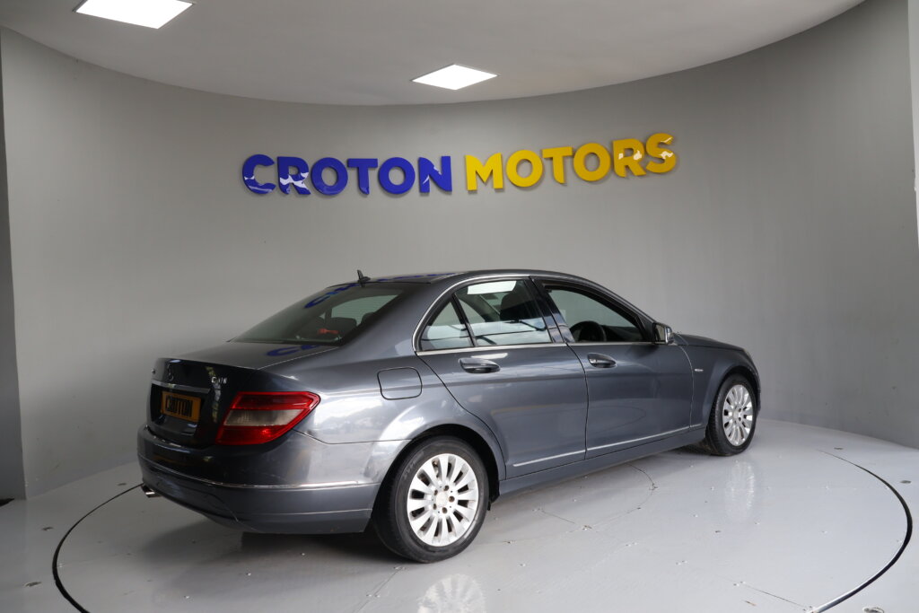 2010 Mercedes Benz C22( MANUAL)