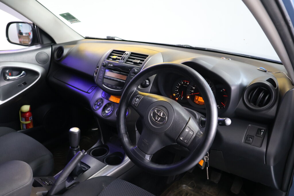 2010 Manual Toyota Rav4