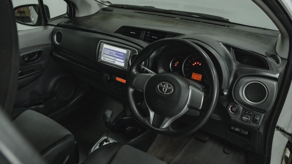 2012 Toyota Vitz