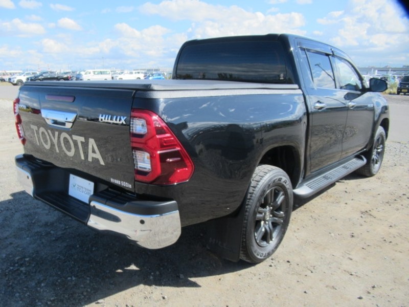 2021 TOYOTA HILUX Z