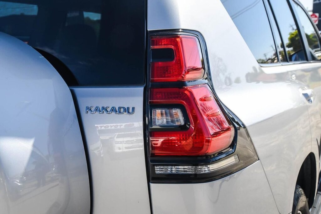 2023 Toyota LandCruiser Prado Kakadu