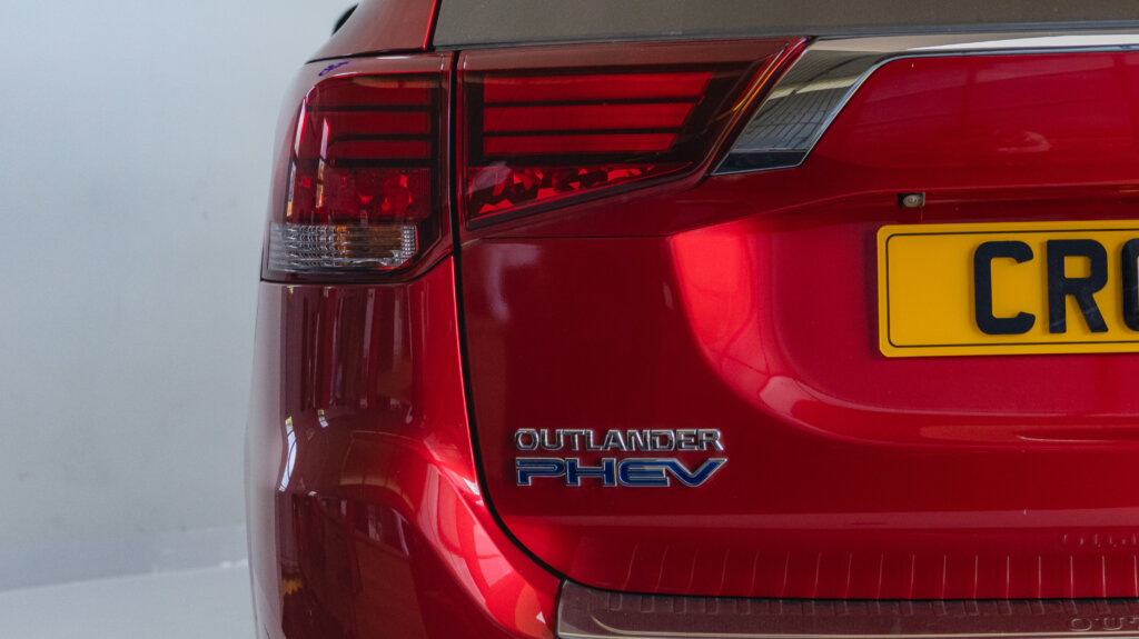 2017 Mitsubishi Outlander PHEV