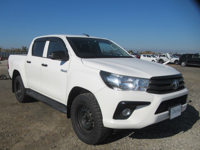 2019 TOYOTA HILUX X