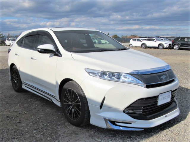 2019 TOYOTA HARRIER PREMIUM (SR/ BROWN LEATHER INTERIOR)