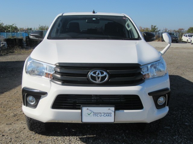 2019 TOYOTA HILUX X